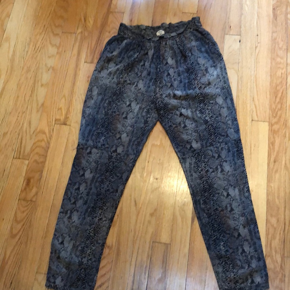 Aritzia Wilfred Snakeskin Pants